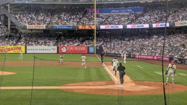 Yankee Stadium, section: 122, row: 2, seat: 8
