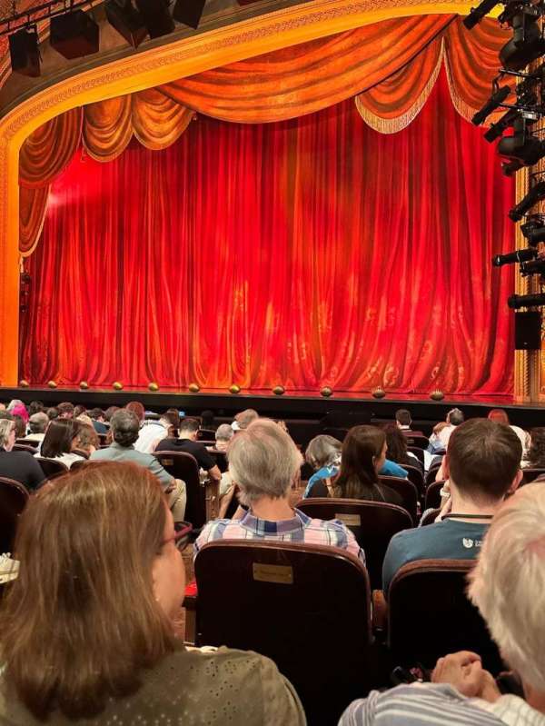 Todd Haimes Theatre, section: Orchestra R, row: J, seat: 2