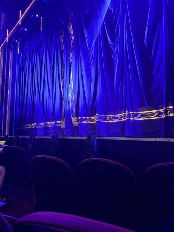 Lena Horne Theatre, section: Orchestra R, row: B, seat: 8
