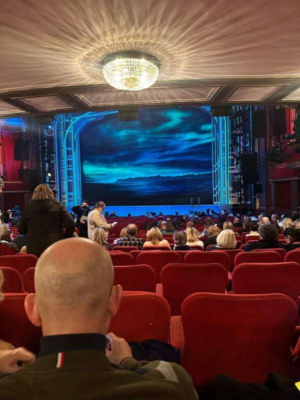 Broadway Theatre - 53rd Street, section: Orchestra R, row: U, seat: 13