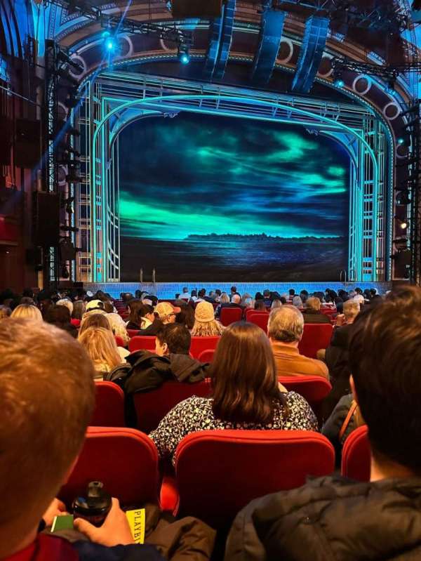 Broadway Theatre - 53rd Street, section: Orchestra L, row: Q, seat: 6