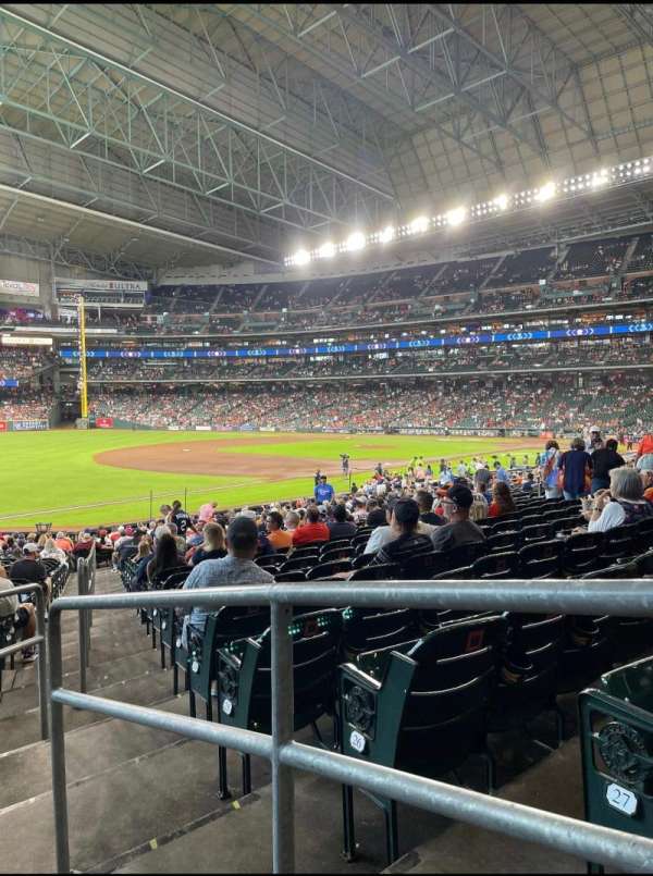 Daikin Park, section: 108, row: 28, seat: 3