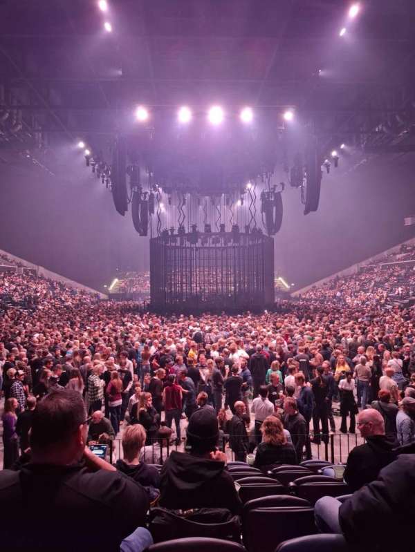 Royal Arena, section: 110, row: 14, seat: 178