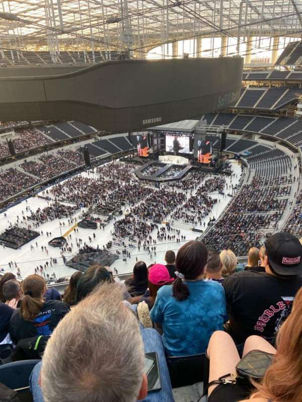 SoFi Stadium, section: 530, row: 6, seat: 8