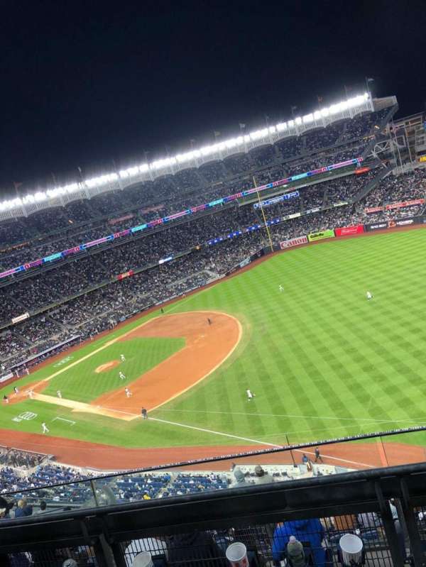 Yankee Stadium, section: 410, row: 3, seat: 5