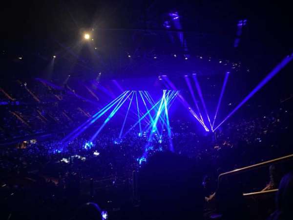 Kia Forum, section: 207, row: 8, seat: 13