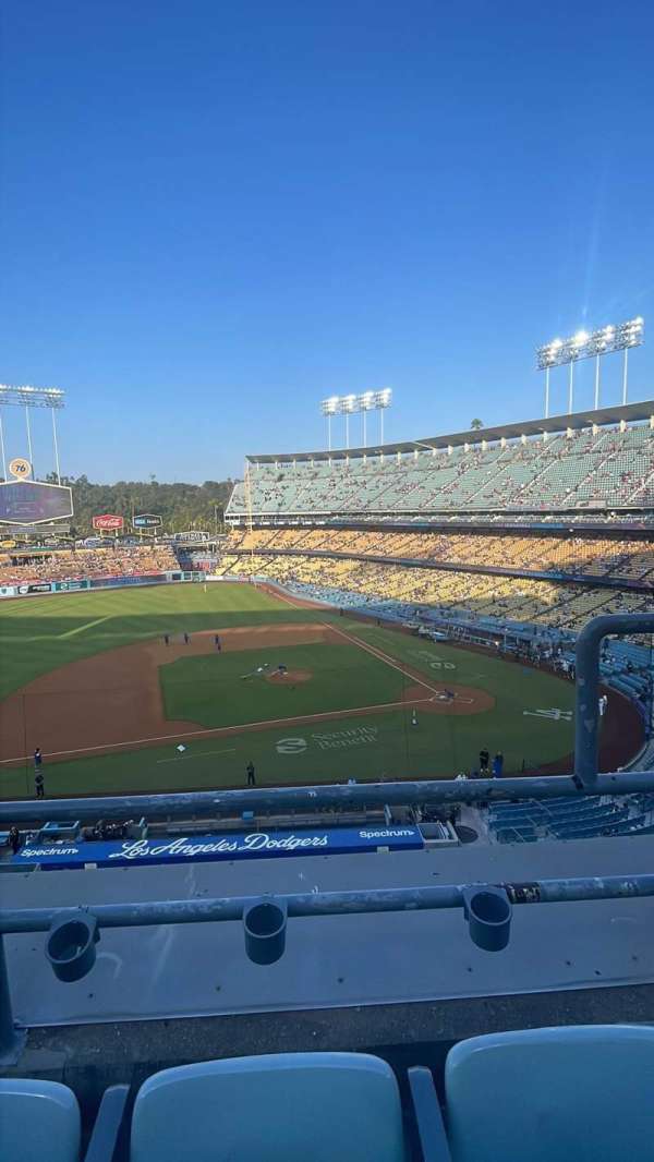 Dodger Stadium, section: 19RS, row: B, seat: 1