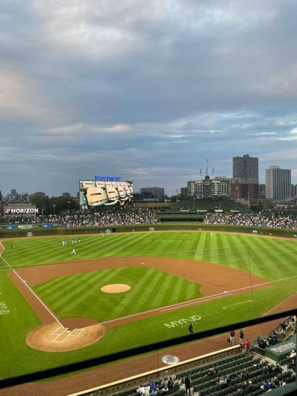 Wrigley Field, section: 320R, row: 1, seat: 10