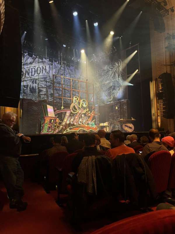 Royal Alexandra Theatre, section: Orchestra L, row: C, seat: 31