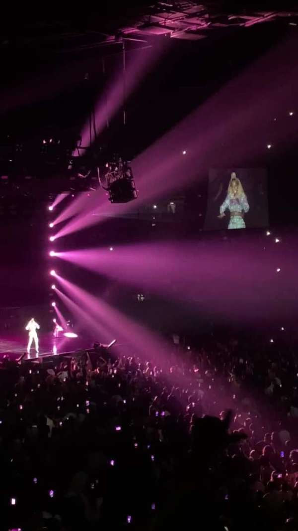 Kia Forum, section: 130, row: 8, seat: 1