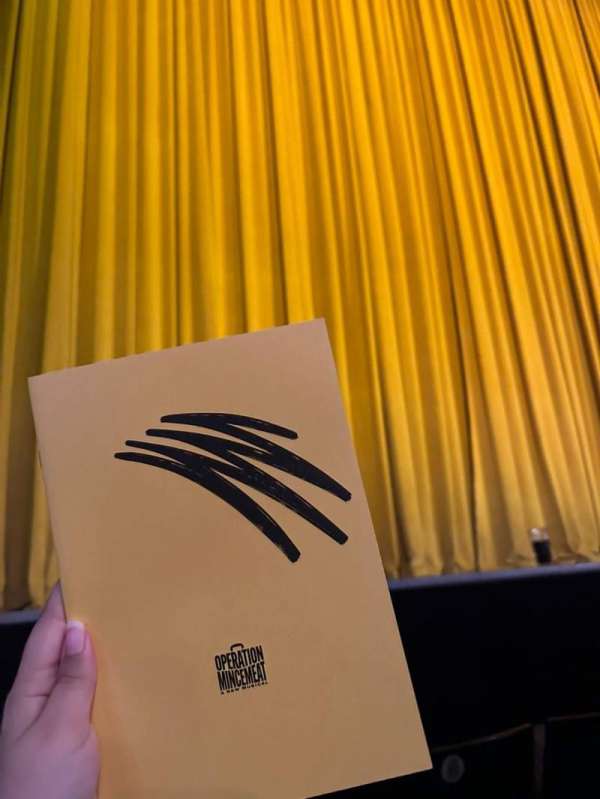 Fortune Theatre, section: Stalls, row: B, seat: 3