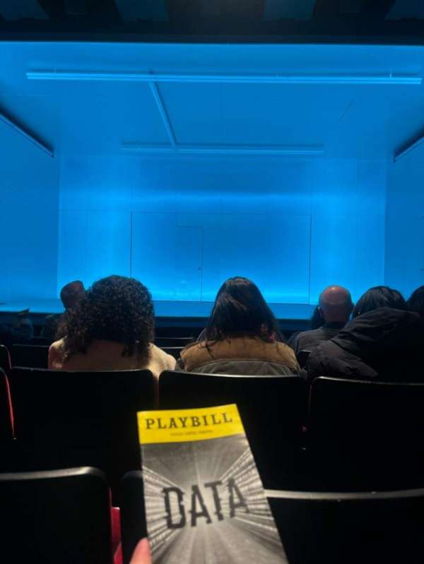 Lucille Lortel Theatre, section: Orchestra C, row: E, seat: 105