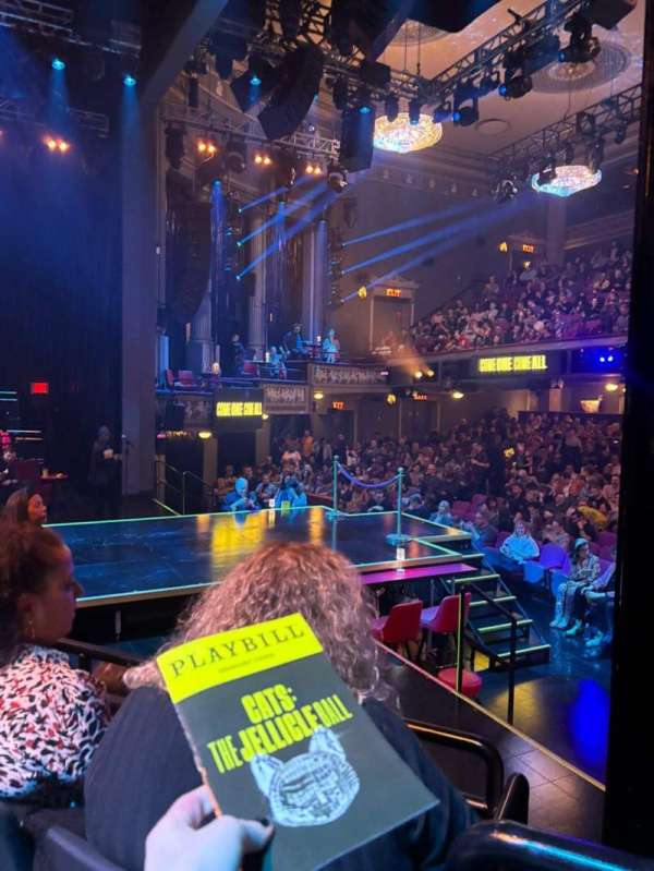 Broadhurst Theatre, section: STAGE, row: C, seat: 206
