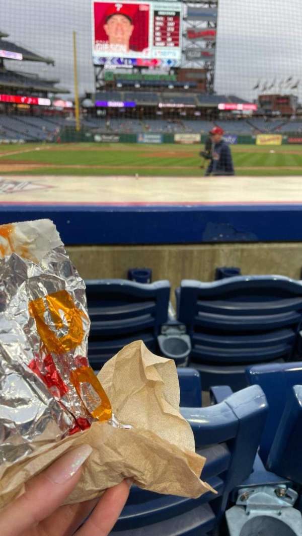 Citizens Bank Park, section: 117, row: 3, seat: 6