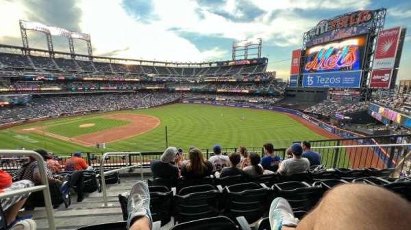 Citi Field, section: 306, row: 6, seat: 1