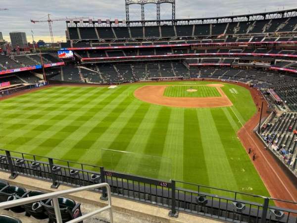 Citi Field, section: 432, row: 4, seat: 14
