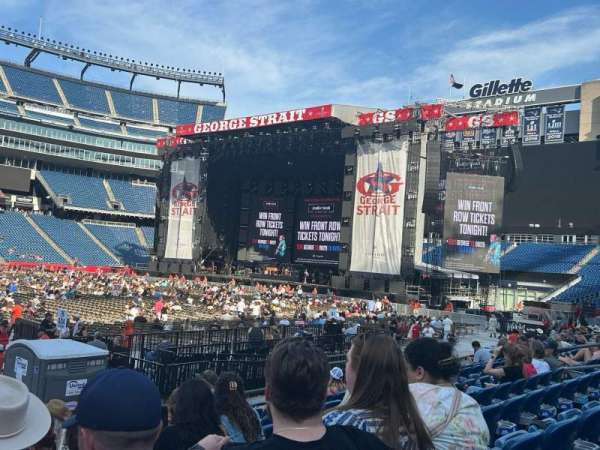Gillette Stadium, section: 132, row: 9, seat: 19