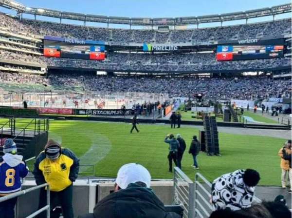 MetLife Stadium, section: 148, row: 6, seat: 20