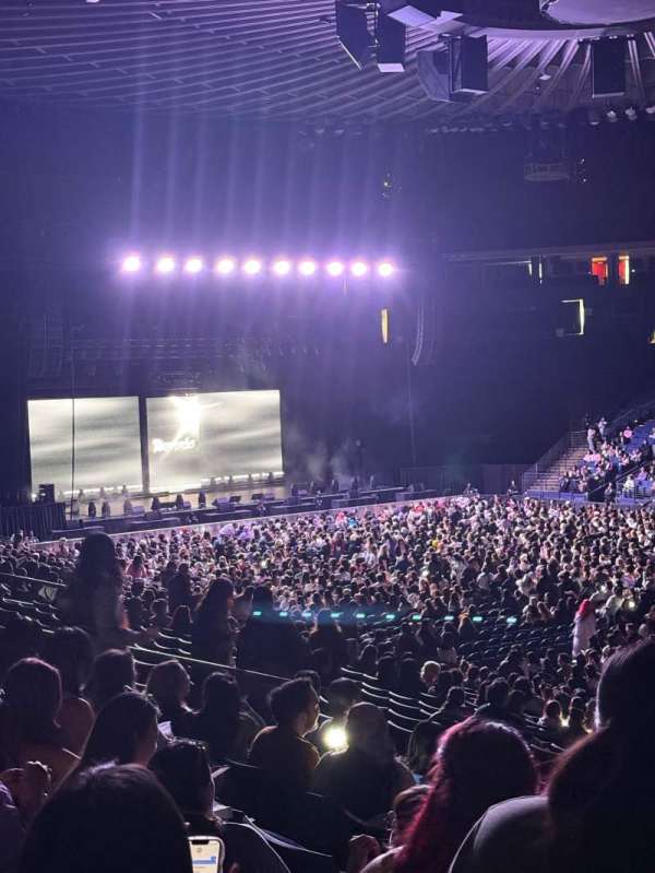 Oakland Arena, section: 111, row: 21, seat: 6