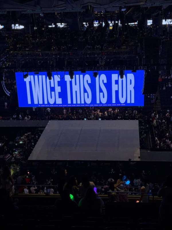 Oakland Arena, section: 216, row: 14, seat: 8