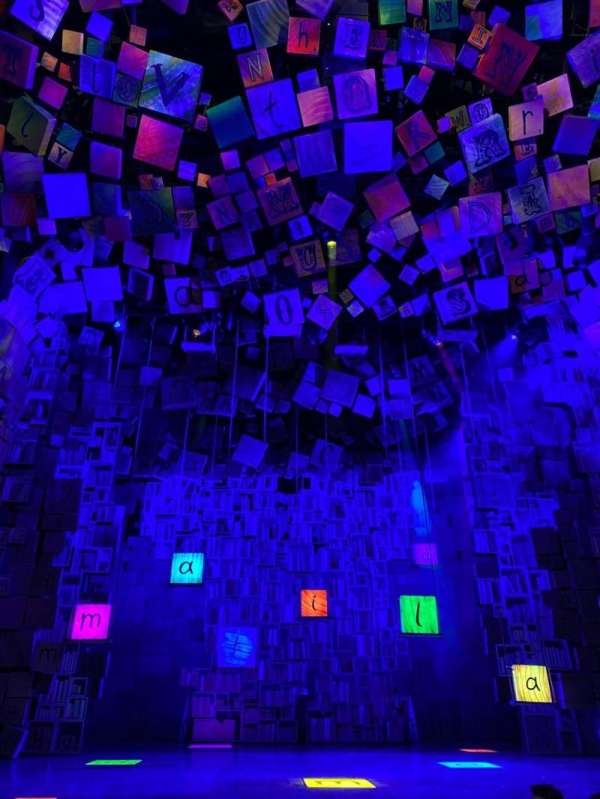 Cambridge Theatre, section: Stalls, row: F, seat: 15