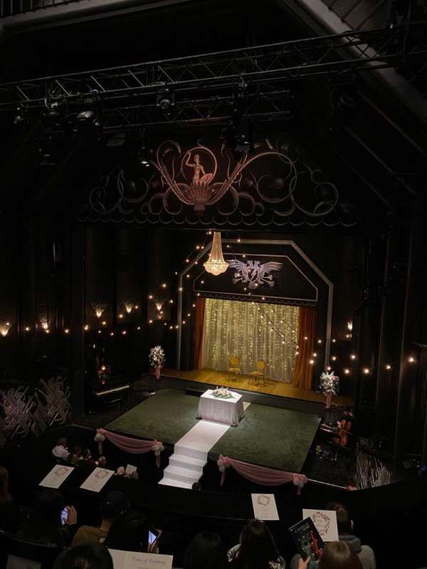 Trafalgar Theatre, section: Dress Circle, row: E, seat: 4
