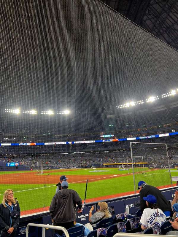 Rogers Centre, section: 135, row: 6, seat: 1