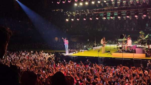 Kia Forum, section: 111, row: 3, seat: 7