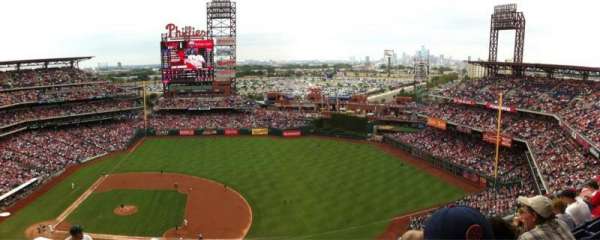 Citizens Bank Park, section: 414, row: 12, seat: 18