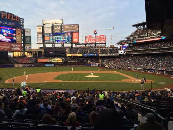 Citi Field, section: 121, row: 25, seat: 1