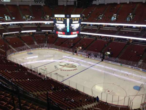 Honda Center, section: 429, row: H, seat: 7