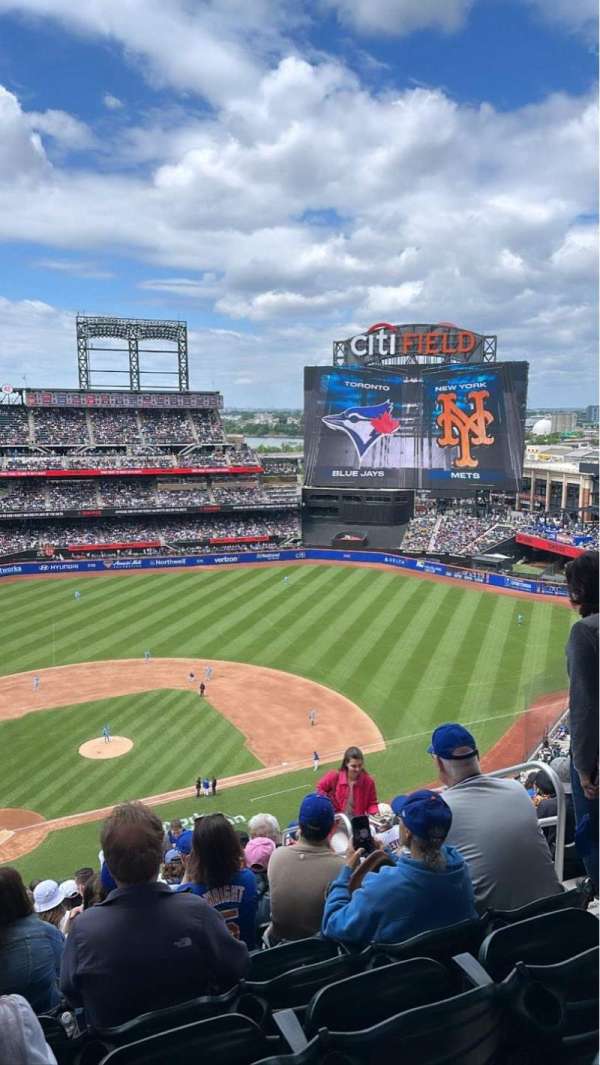 Citi Field, section: 510, row: 15, seat: 19