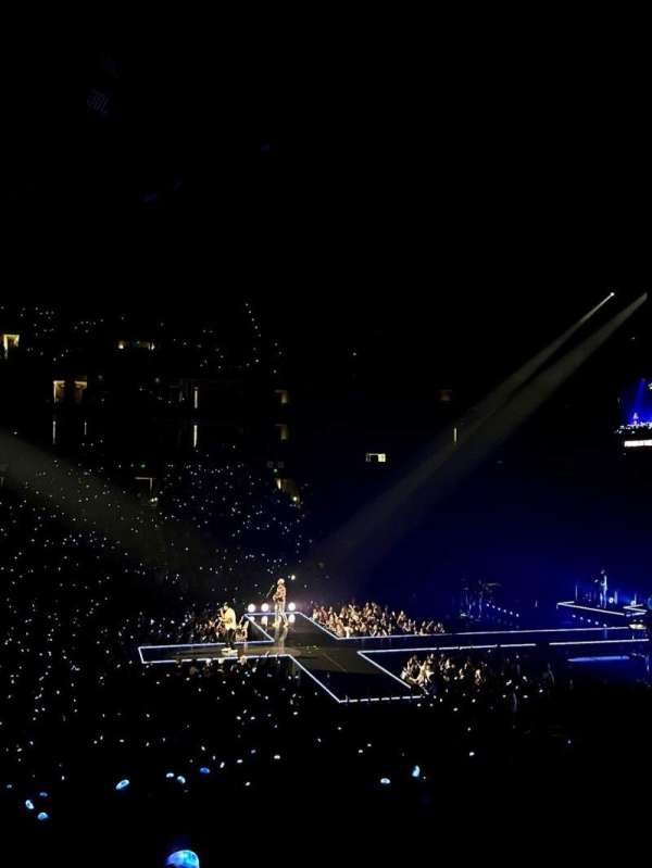 Oakland Arena, section: 128