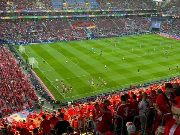 RheinEnergieStadion, section: O18, row: 28, seat: 34