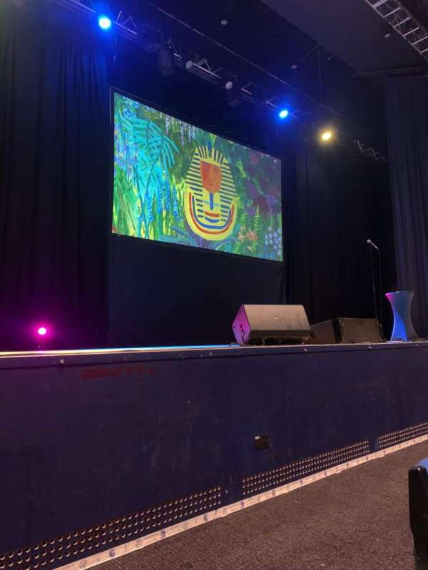 Portsmouth Guildhall, section: Stalls, row: B, seat: 15