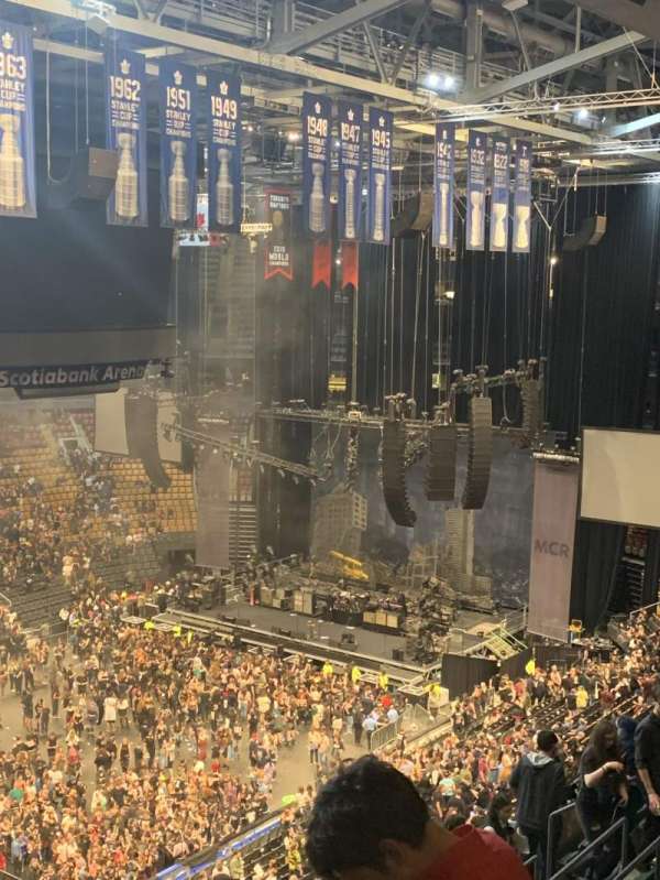Scotiabank Arena, section: 323, row: 8, seat: 21