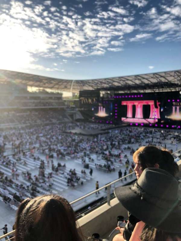 BMO Stadium, section: 215, row: C, seat: 14