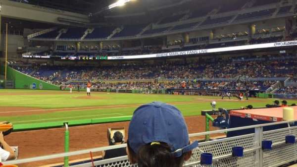 LoanDepot Park, section: 21, row: B, seat: 15