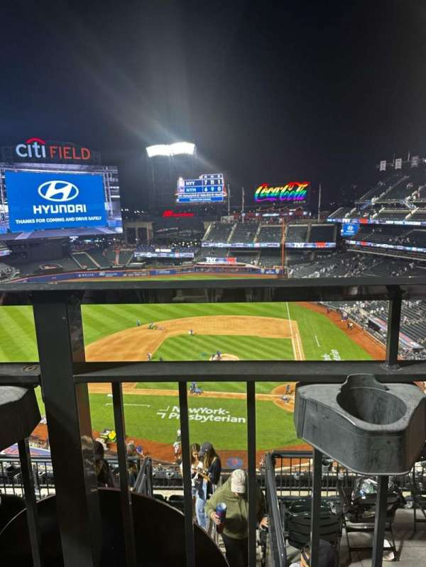 Citi Field, section: 519, row: 1, seat: 12