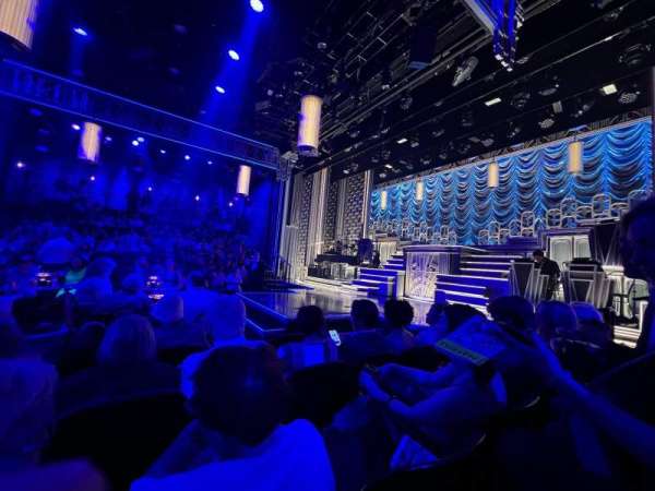 Circle in the Square Theatre, section: Orchestra 200 (Even), row: B, seat: 228