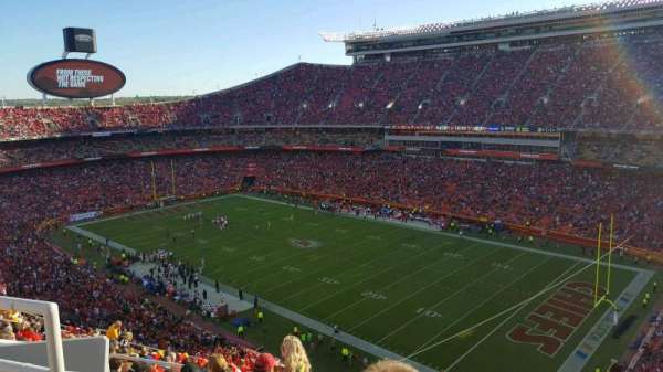 Arrowhead Stadium, section: 341, row: 17, seat: 21