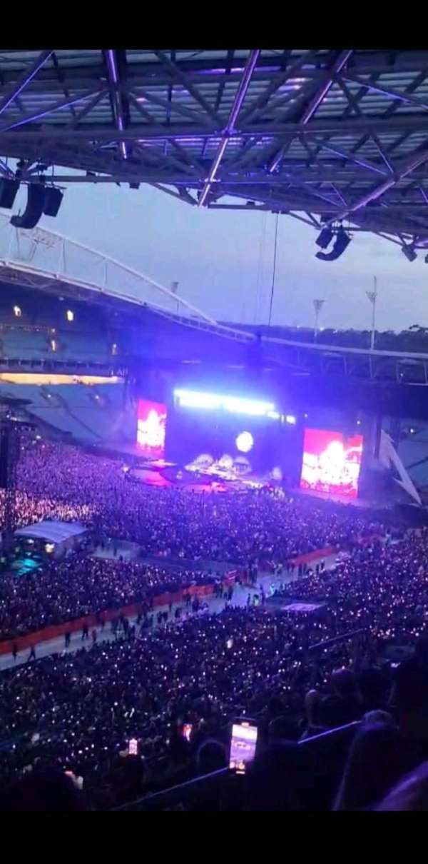 Accor Stadium, section: 622, row: 8, seat: 13