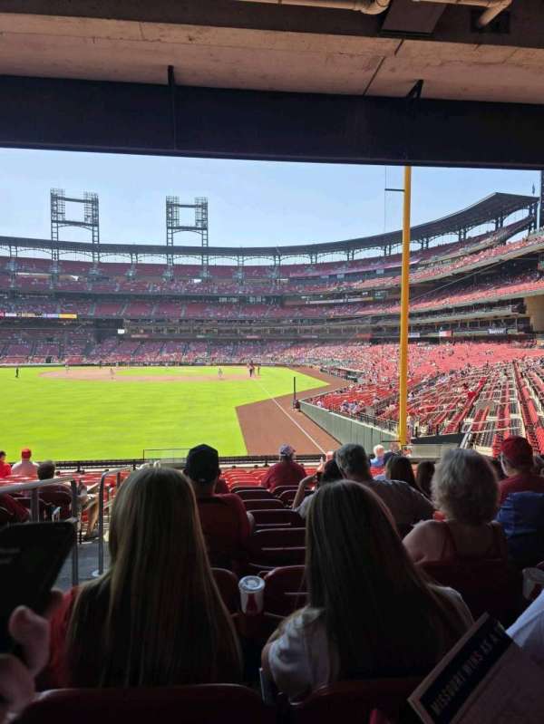 Busch Stadium, section: 170, row: 14, seat: 21
