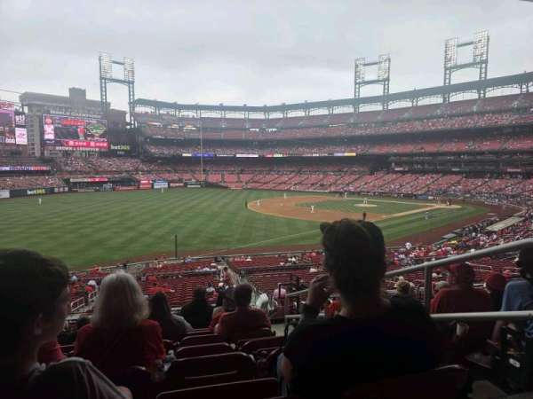 Busch Stadium, section: 165, row: 26, seat: 2