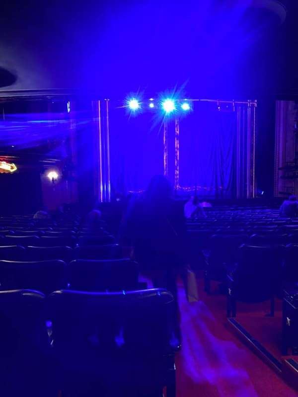 Comedy Theatre, section: Stalls, row: Q, seat: 15