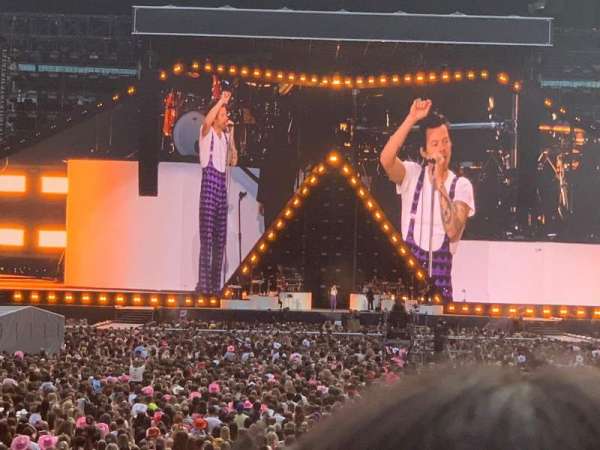 Wembley Stadium, section: 112, row: 19, seat: 9