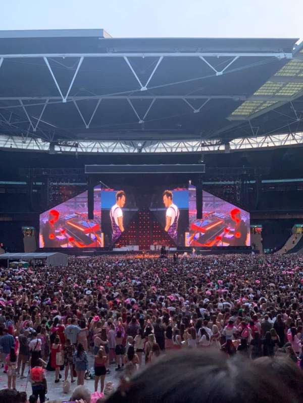 Wembley Stadium, section: 112, row: 19, seat: 9