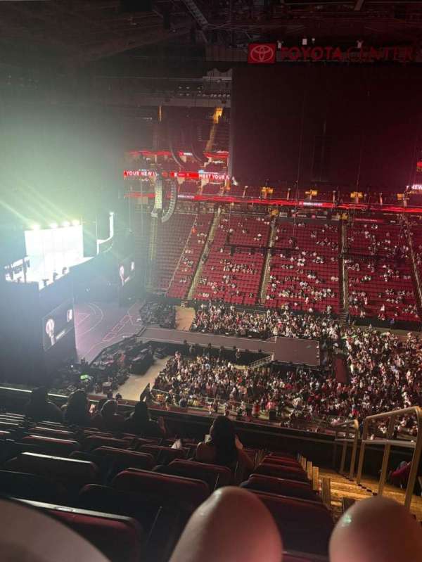 Toyota Center, section: 427, row: 10, seat: 1