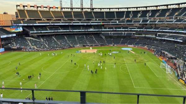 Citi Field, section: 434, row: 2, seat: 8