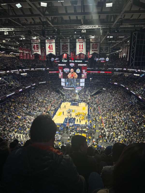 Capital One Arena, section: 426, row: J, seat: 11